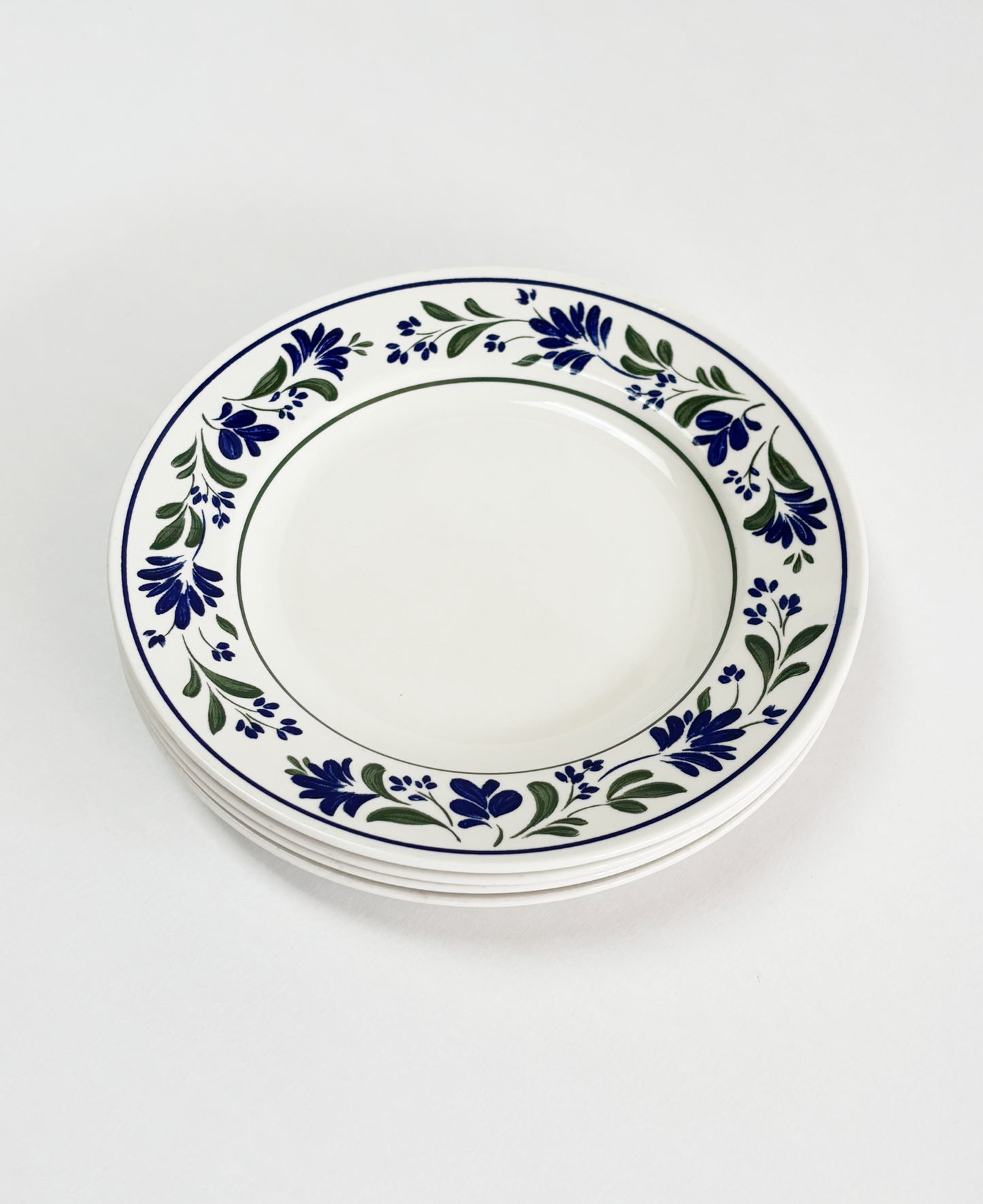 SET OF CHURCHILL ENGLAND DINNER PLATES