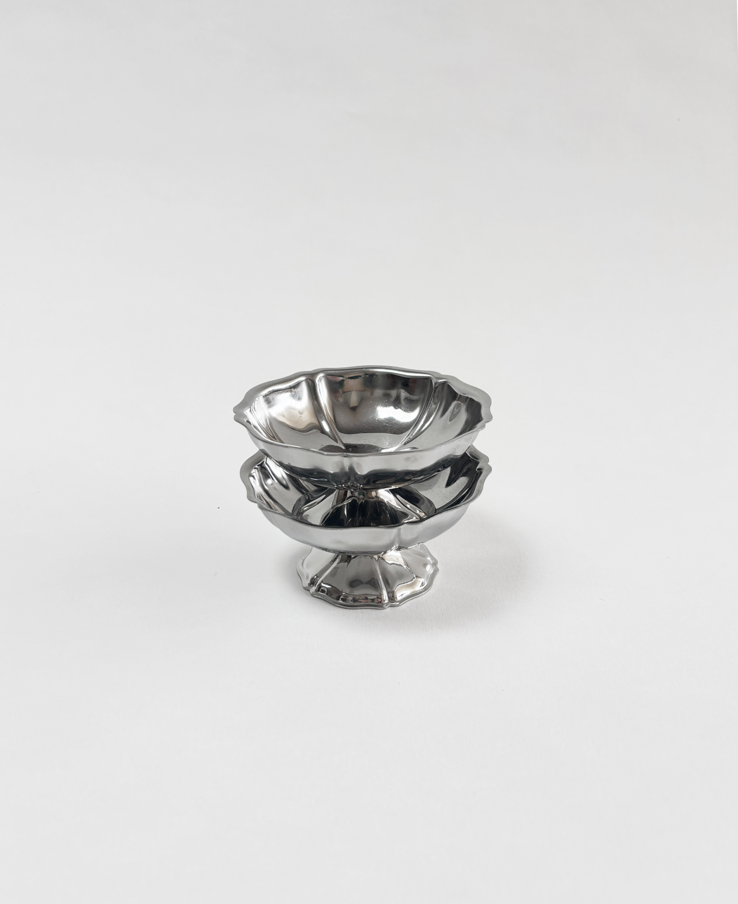 SET OF 2 PETAL COUPES
