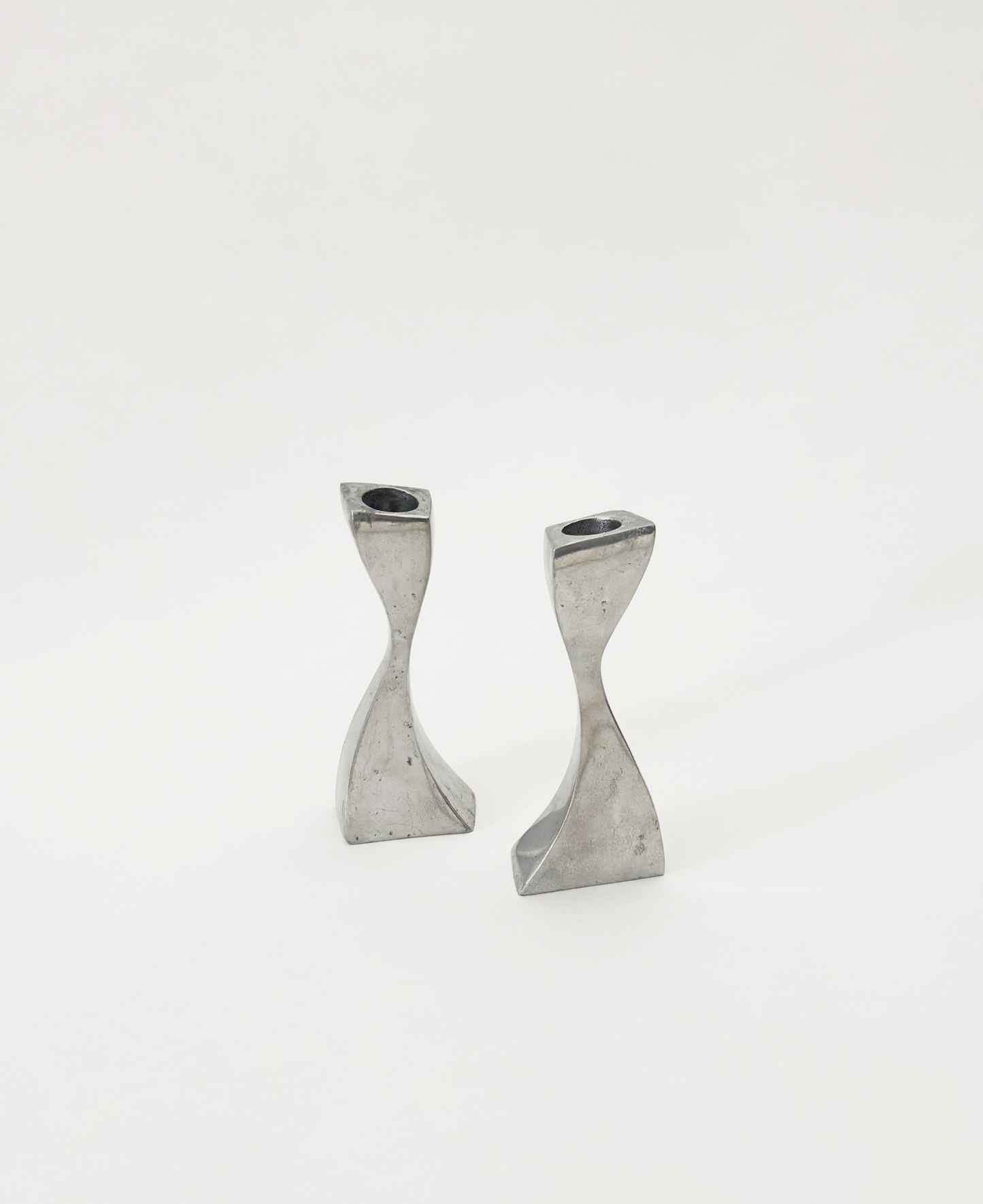 SET OF 2 WAVY CANDLESTICKS