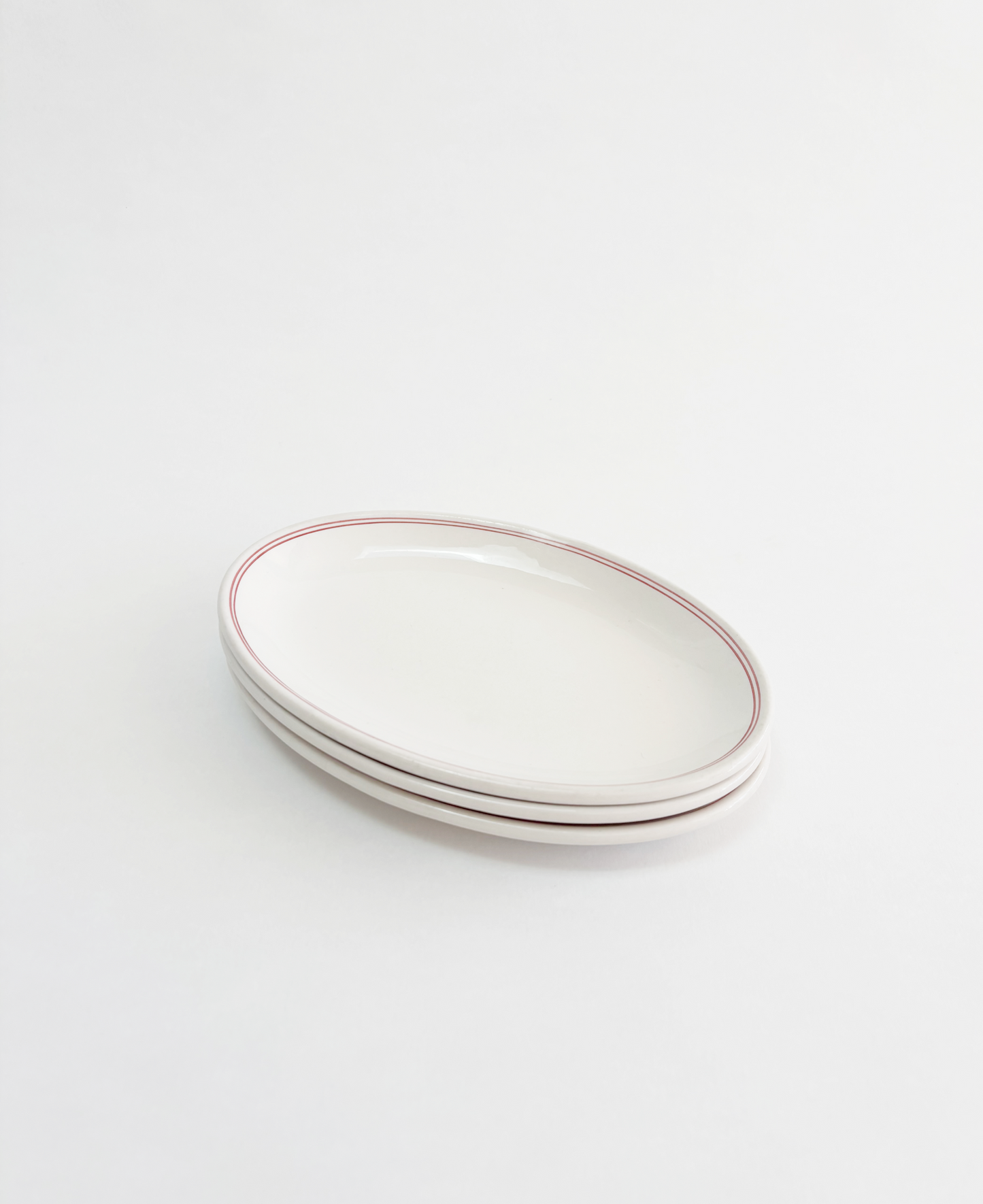 SMALL OVAL PLATES