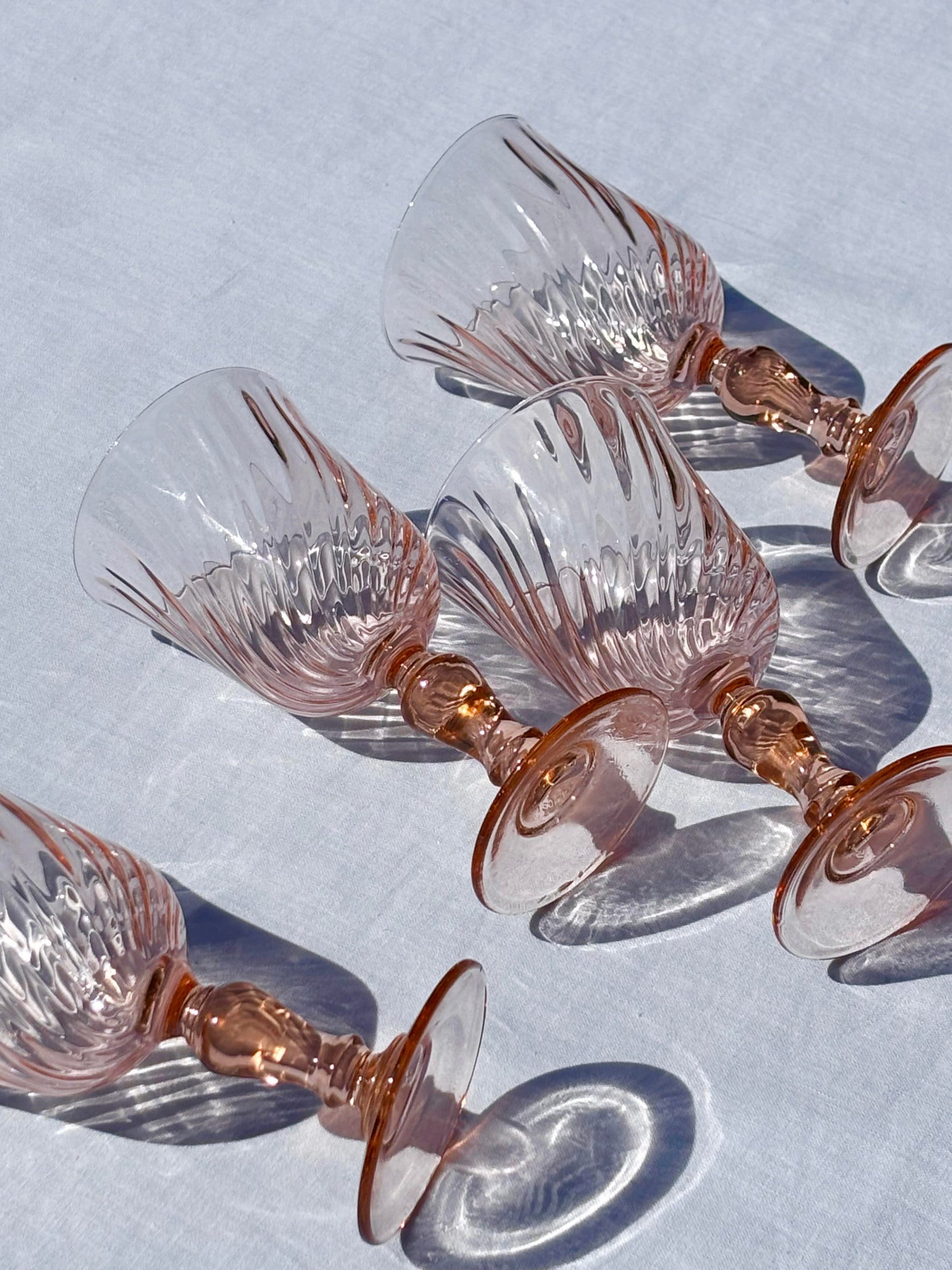 SET OF 4 PEACH WINE GLASSES