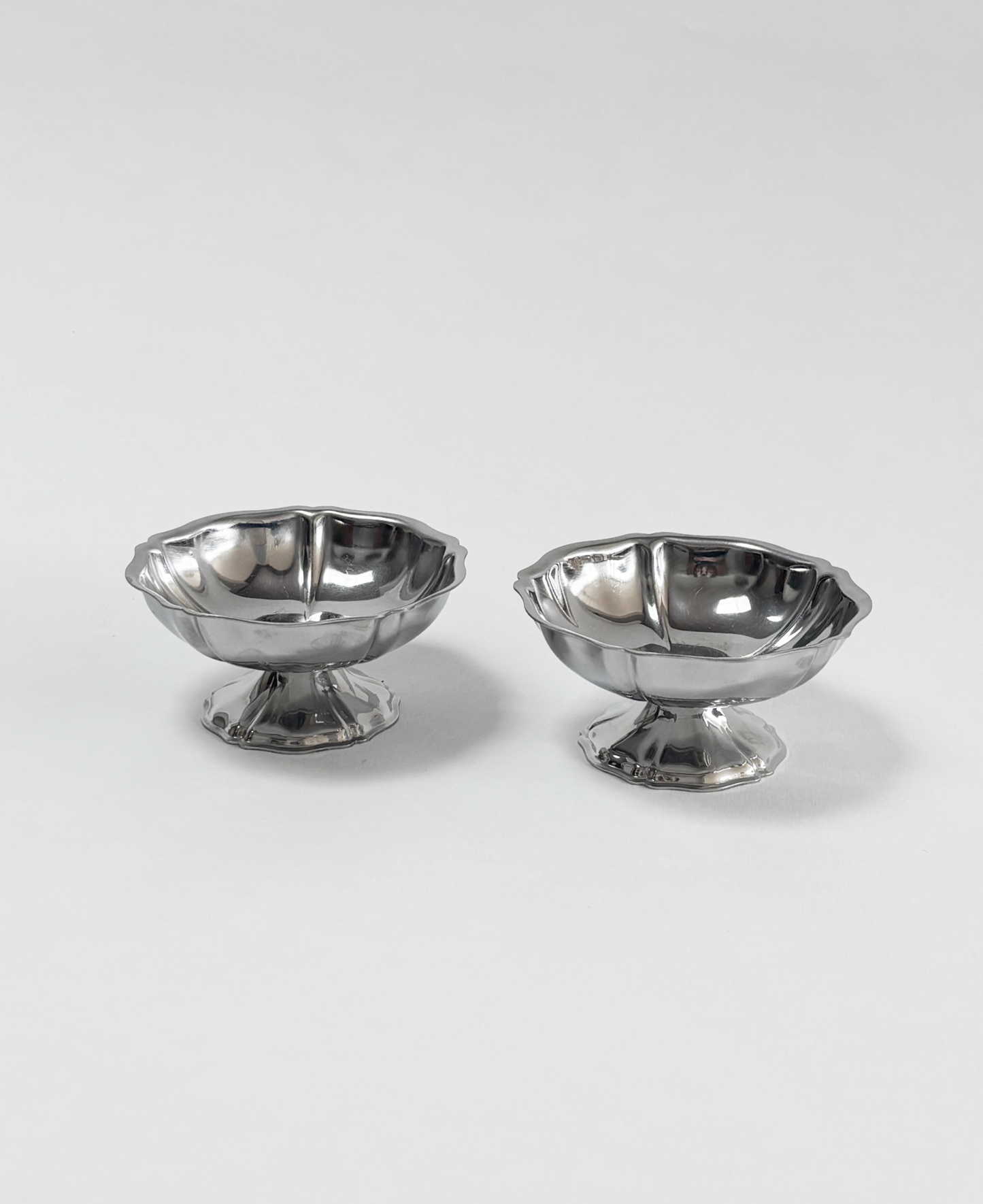 SET OF 2 PETAL COUPES