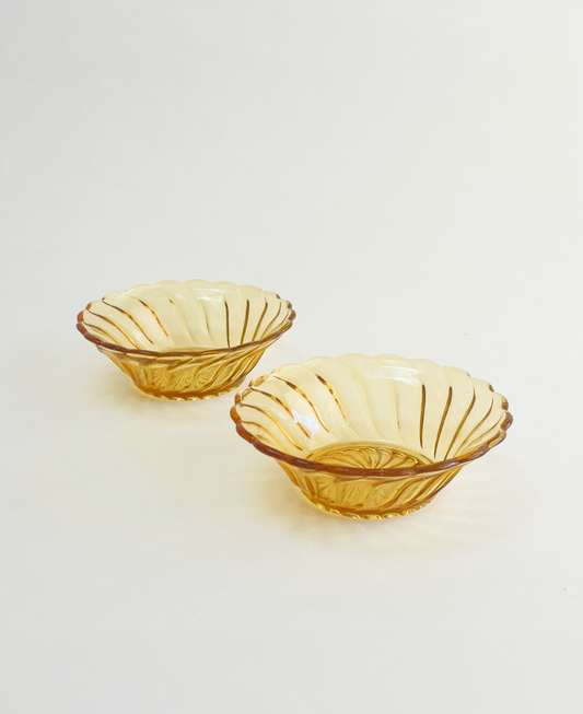 SET OF 2 AMBER SMALL BOWLS