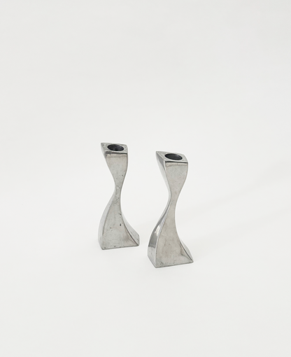 SET OF 2 WAVY CANDLESTICKS