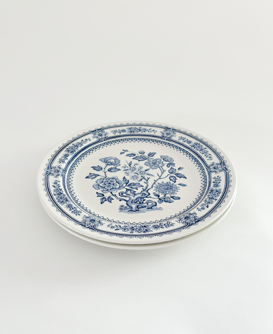 WOOD & SONS DINNER PLATES