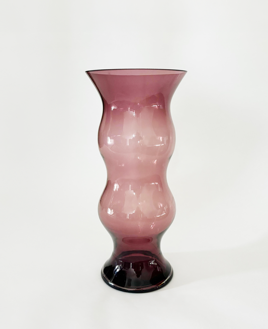 WAVY AUBERGINE GLASS VASE